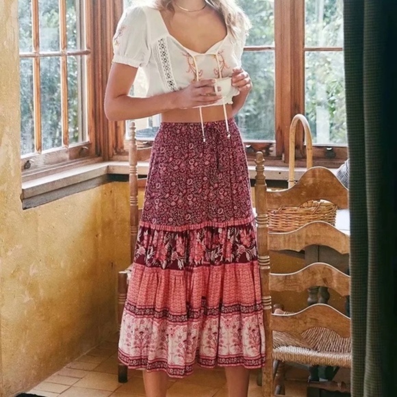 Boho Chic Gypsy Floral Print Maxi Skirt - Picture 2 of 4